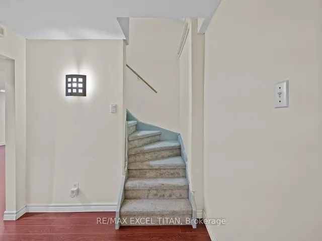 Additional image 24 of 27 Macdougall Dr