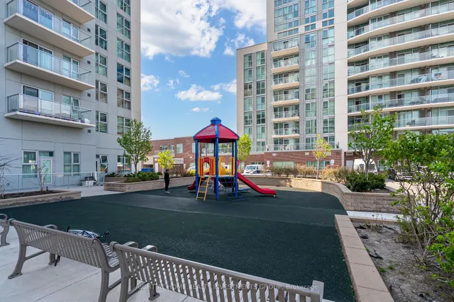 Additional image 35 of 2150 Lawrence Ave Unit PH03