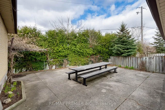 Additional image 24 of 36 William Cragg Dr