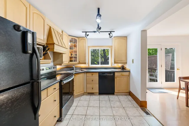 Additional image 10 of 127 Belmont Ave