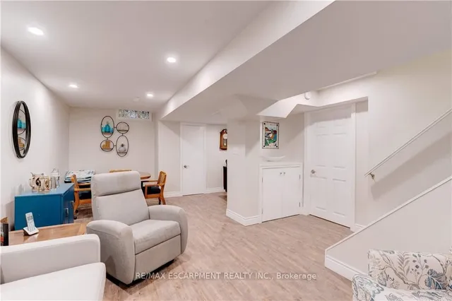 Additional image 32 of 2143 Clipper Cres