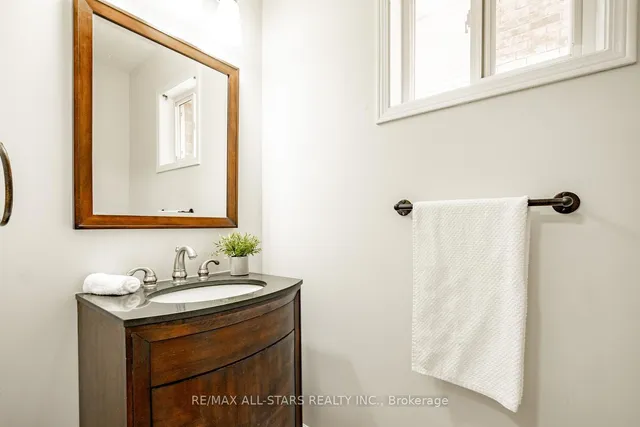 Additional image 7 of 126 Lake Louise Dr