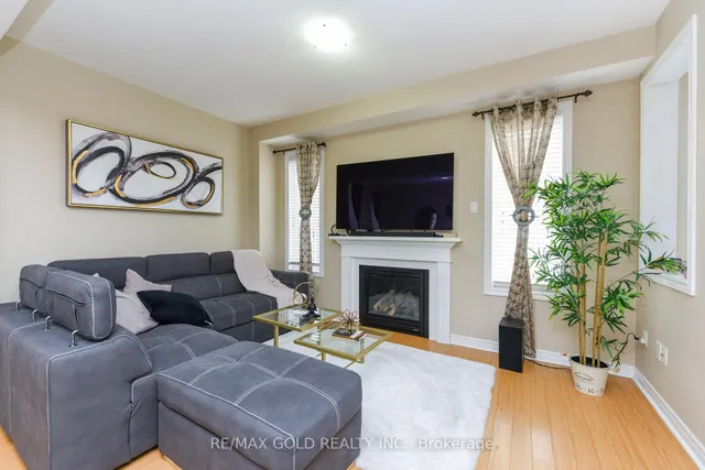 Additional image 14 of 35 Amaranth Cres
