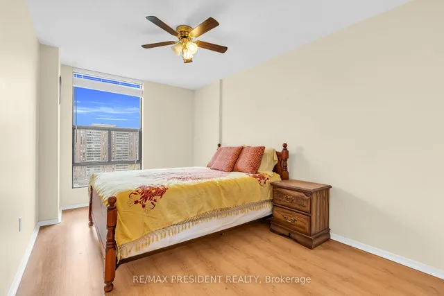 Additional image 25 of 21 Knightsbridge Rd Unit 1408