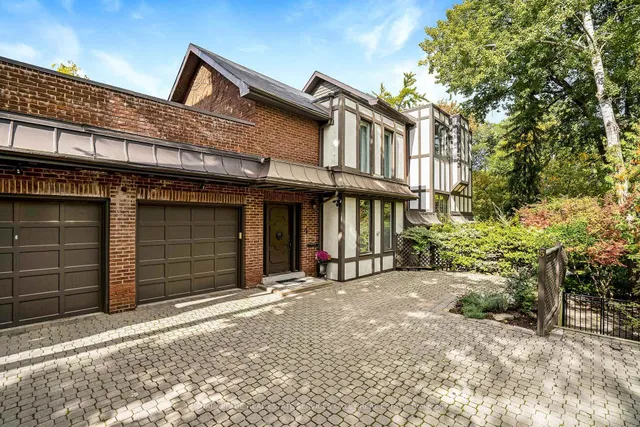 Additional image 31 of 58 Elm Ave Unit TH4