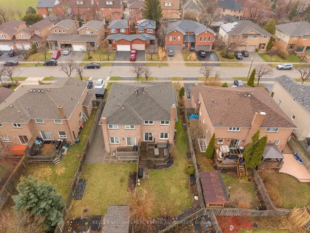 Additional image 32 of 144 Genesee Dr