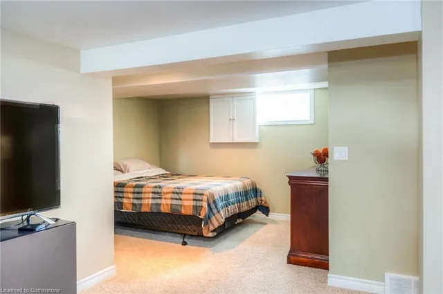 Additional image 27 of 46 2 Ave