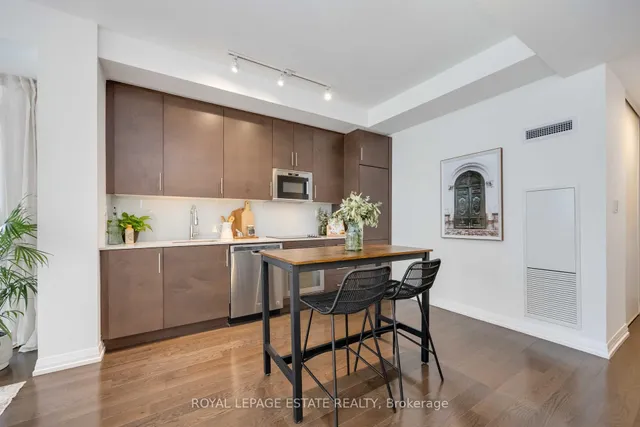 Additional image 10 of 460 Adelaide St Unit 705