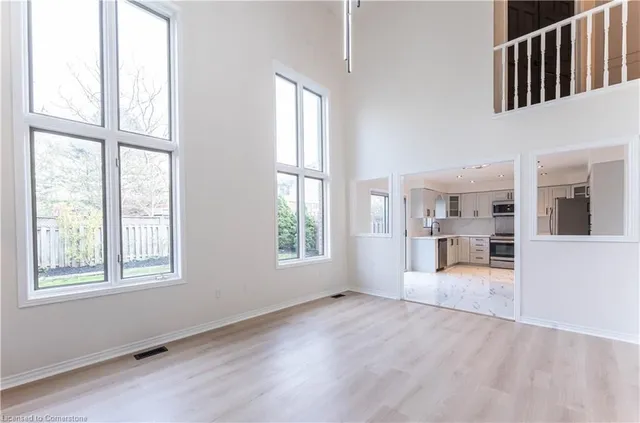 Additional image 44 of 67 Bridgeport Cres