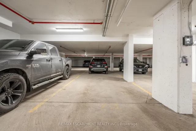 Additional image 26 of 600 North Service Rd Unit 613