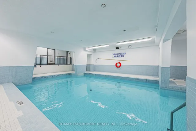 Additional image 24 of 975 WARWICK Crt Unit 706