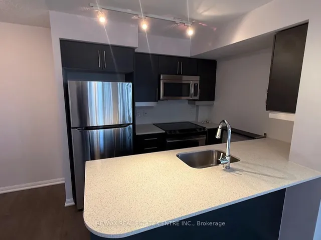 Additional image 11 of 35 Bastion St Unit 709