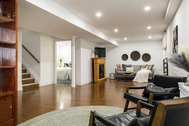 Additional image 45 of 135 ARROWHEAD Dr