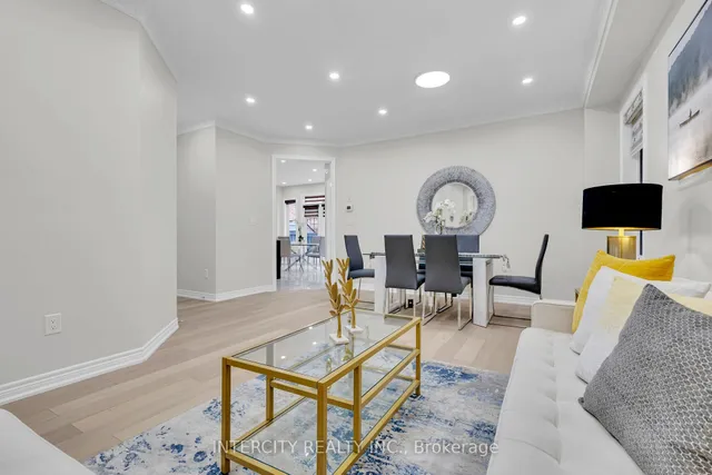 Additional image 11 of 98 Lola Cres