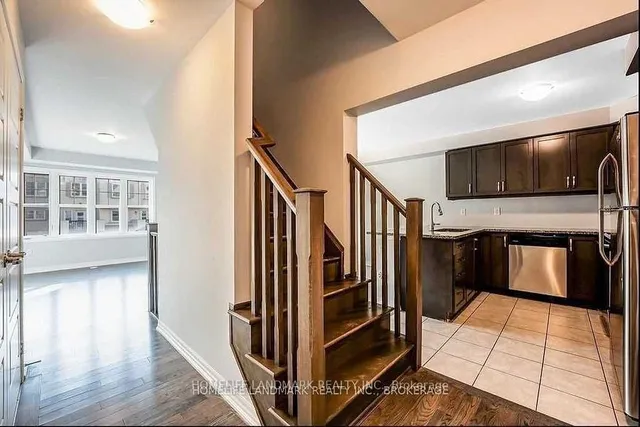 Additional image 6 of 3077 Mistletoe Gdns