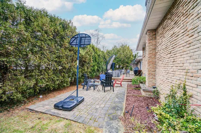 Additional image 36 of 2207 Elmhurst Ave