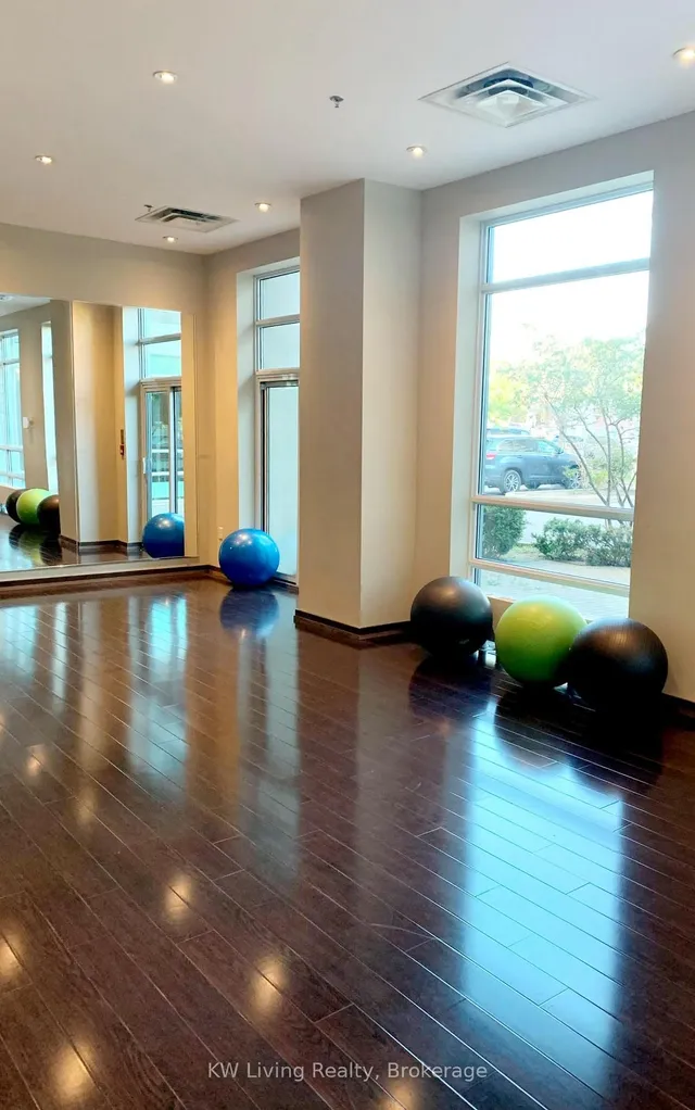 Additional image 25 of 215 Queen St Unit 810