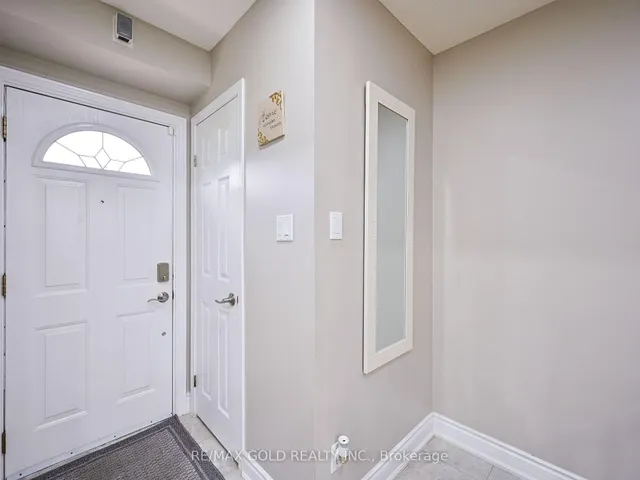 Additional image 5 of 98 Centre St