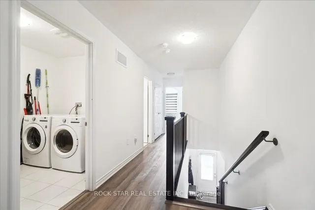 Additional image 16 of 1560 Moira Cres