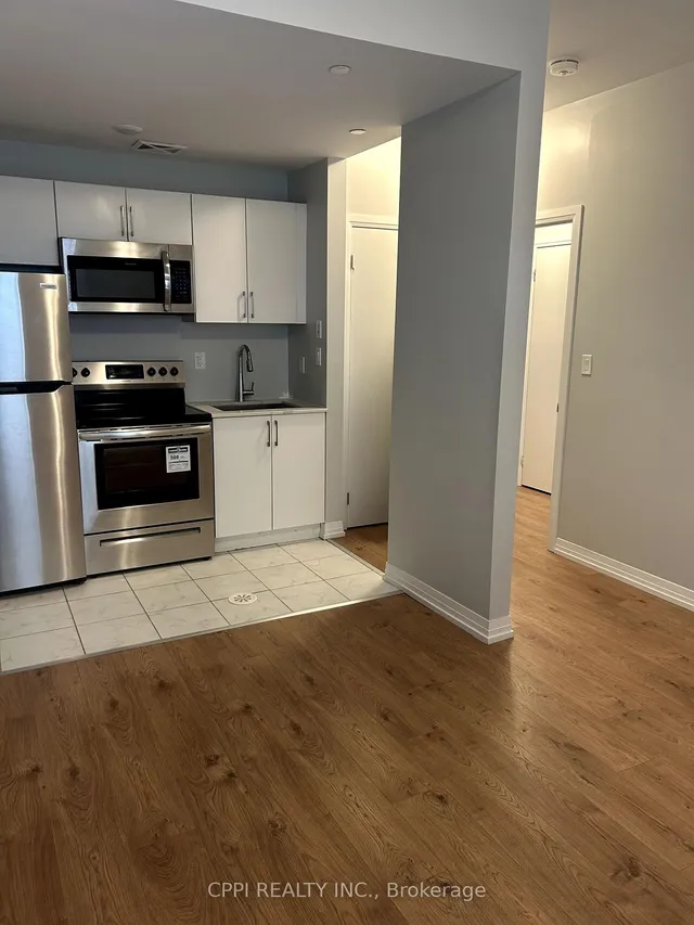 Additional image 13 of 402 The East Mall Dr Unit 318