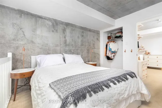 Additional image 11 of 954 King St Unit 302