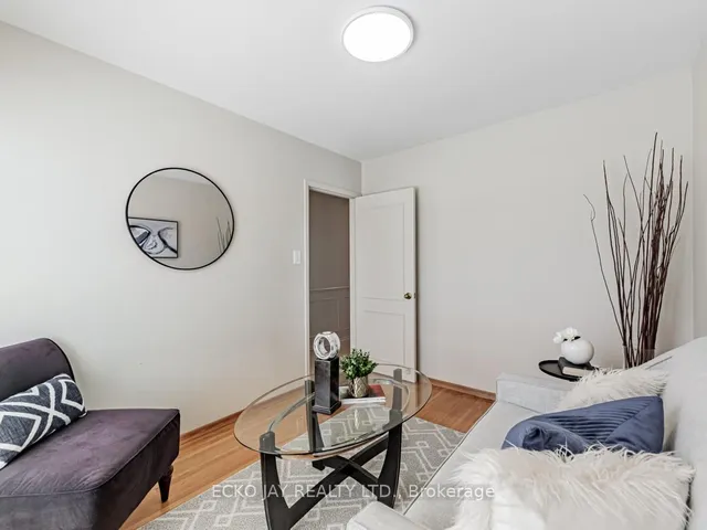 Additional image 16 of 14 Parfield Dr