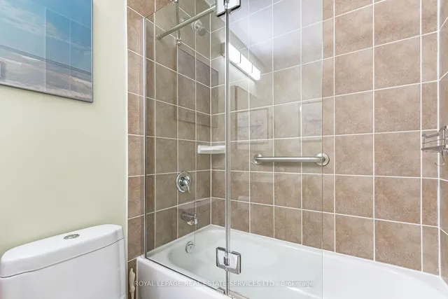 Additional image 18 of 960 Bloor St Unit 204