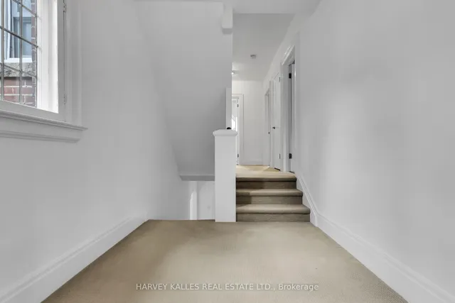 Additional image 27 of 111 Strathallan Blvd