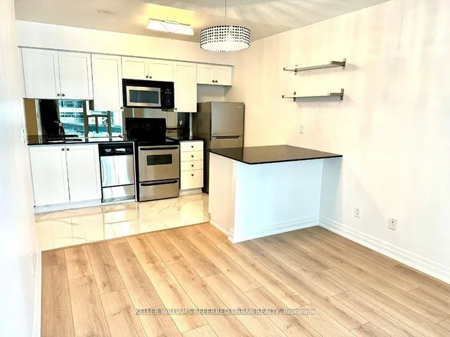 Additional image 11 of 2121 Lake Shore Blvd Unit 213