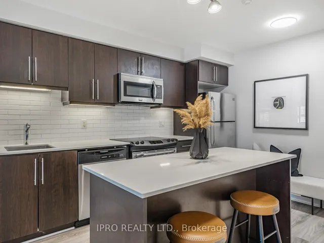 Additional image 19 of 1169 Queen St Unit 206