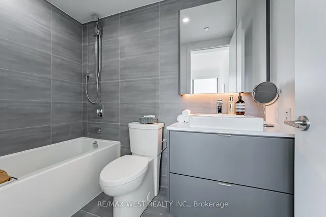 Additional image 18 of 7 Smith Cres Unit 524