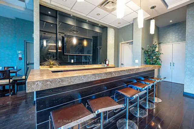 Additional image 28 of 215 Queen St Unit 505