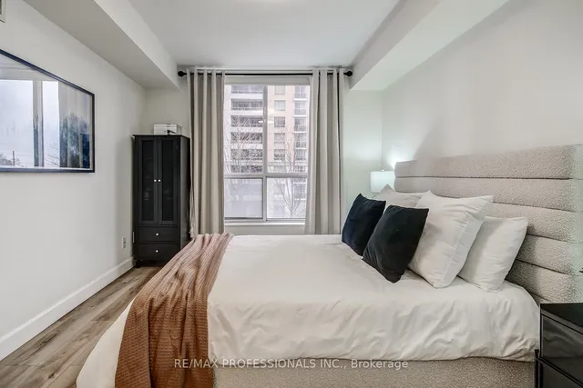 Additional image 26 of 5229 Dundas St Unit 312