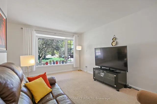 Additional image 6 of 4 Sundance Cres