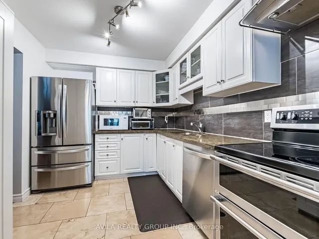 Additional image 9 of 750 Burnhamthorpe Rd Unit 31