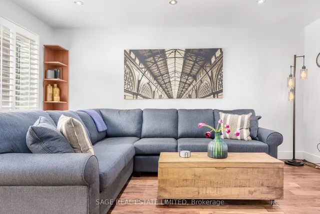 Additional image 10 of 385 The East Mall N/A Unit 6