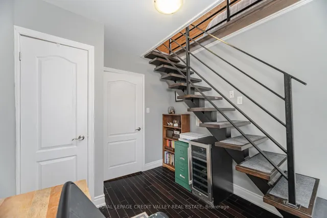 Additional image 32 of 165 Islington Ave