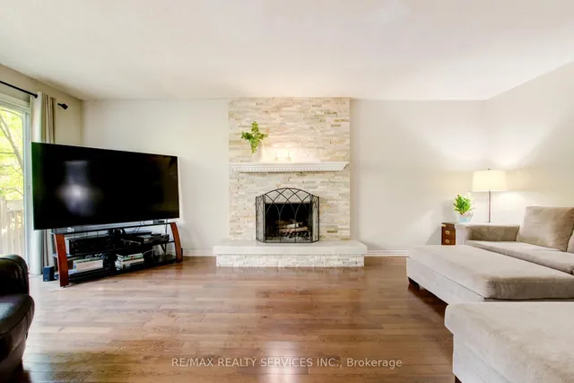Additional image 4 of 25 Brookbank Crt