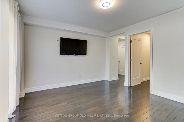 Additional image 39 of 1261 Consort Cres