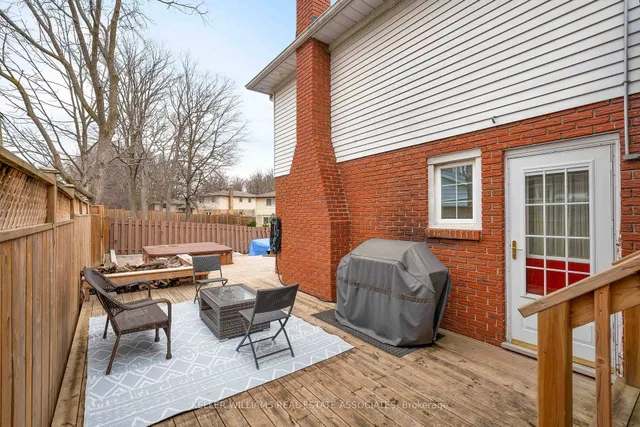 Additional image 42 of 2375 Parkway Dr