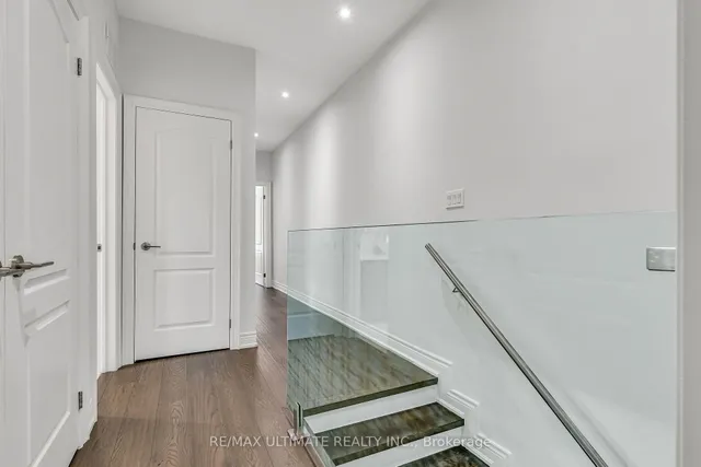 Additional image 16 of 420 Harvie Ave