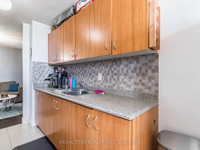 Additional image 24 of 25 Kensington Rd Unit 1610