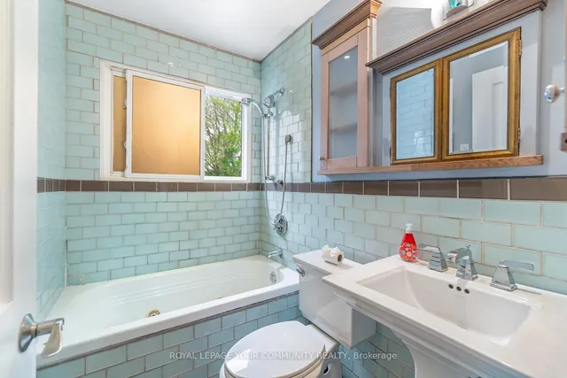 Additional image 21 of 21 Yewfield Cres