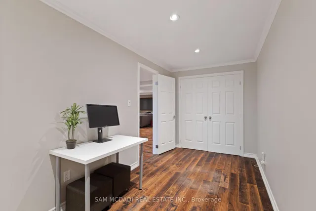 Additional image 41 of 7174 Upton Cres