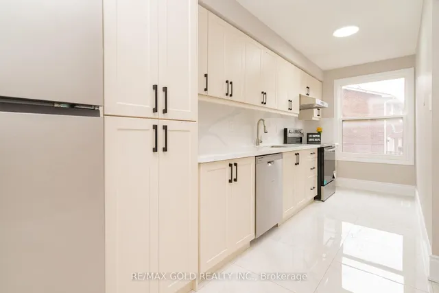 Additional image 11 of 17 Eden Park Dr