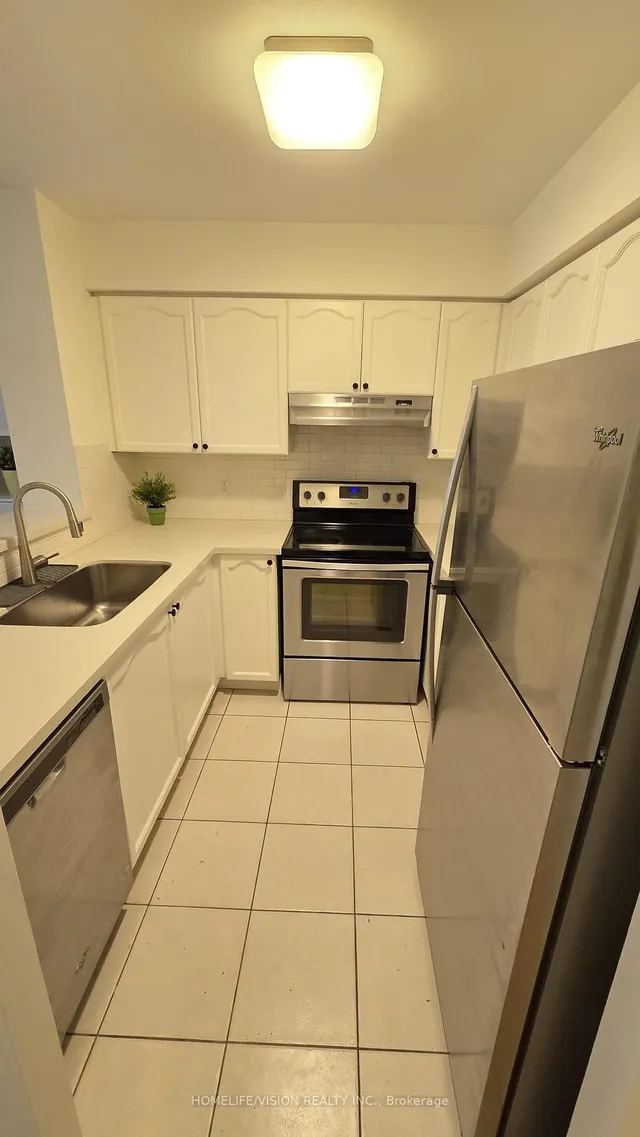 Additional image 16 of 35 Finch Ave Unit 703