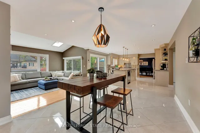 Additional image 15 of 660 Highvalley Rd