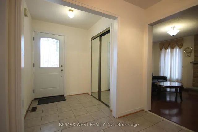 Additional image 6 of 73 Hullrick Dr