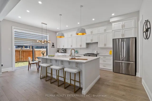 Additional image 12 of 1437 Lakeport Cres