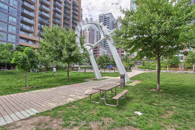 Additional image 49 of 150 East Liberty St Unit 1213